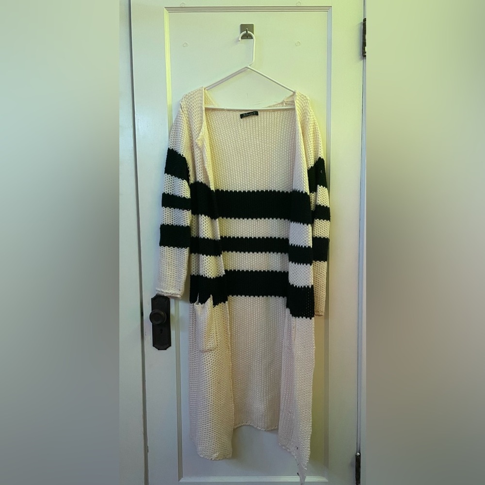 Simplee long black and white striped sweater jacket